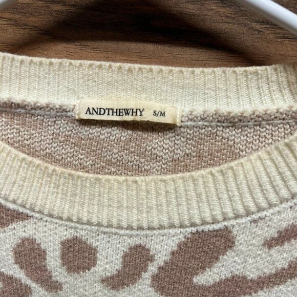 And the why small/medium sweater - Picture 3 of 3